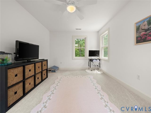13194 Fair Oaks Ln, Ashland, VA 23005