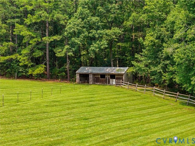 13194 Fair Oaks Ln, Ashland, VA 23005