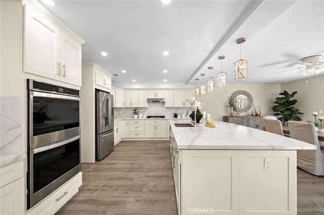 10830 Los Jardines E, Fountain Valley, CA 92708