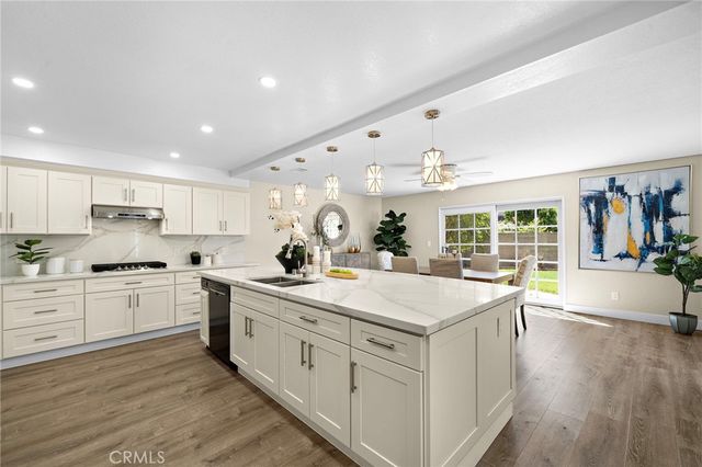 10830 Los Jardines E, Fountain Valley, CA 92708