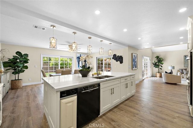 10830 Los Jardines E, Fountain Valley, CA 92708