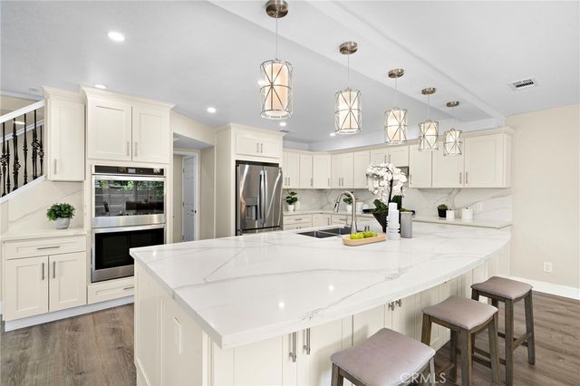 10830 Los Jardines E, Fountain Valley, CA 92708