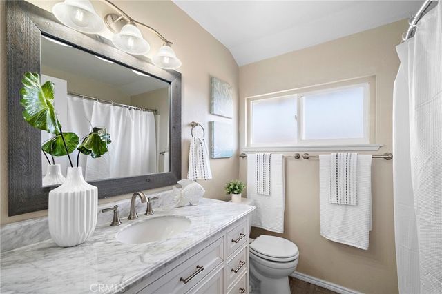 10830 Los Jardines E, Fountain Valley, CA 92708