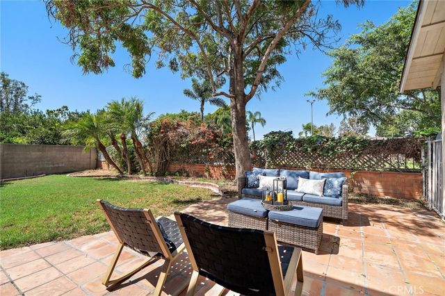 10830 Los Jardines E, Fountain Valley, CA 92708