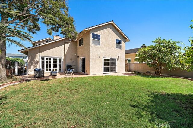 10830 Los Jardines E, Fountain Valley, CA 92708