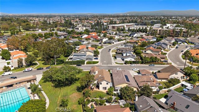10830 Los Jardines E, Fountain Valley, CA 92708