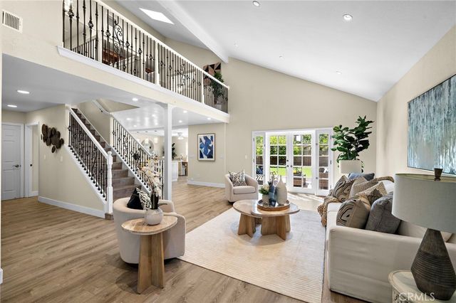 10830 Los Jardines E, Fountain Valley, CA 92708