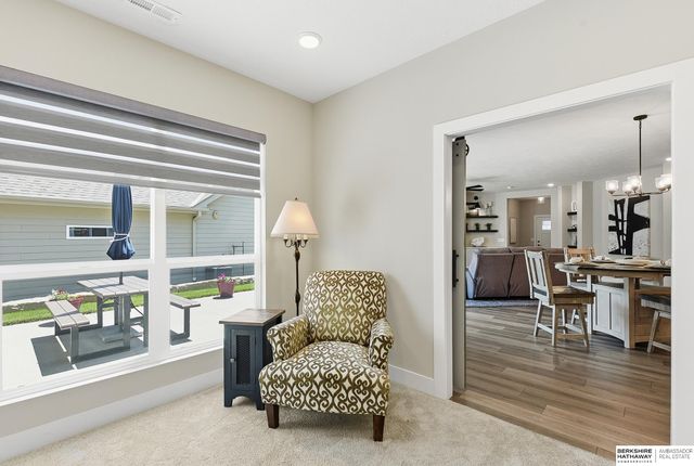 6025 N HWS Cleveland Boulevard, Omaha, NE 68116