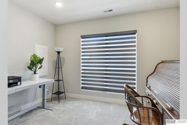 6025 N HWS Cleveland Boulevard, Omaha, NE 68116