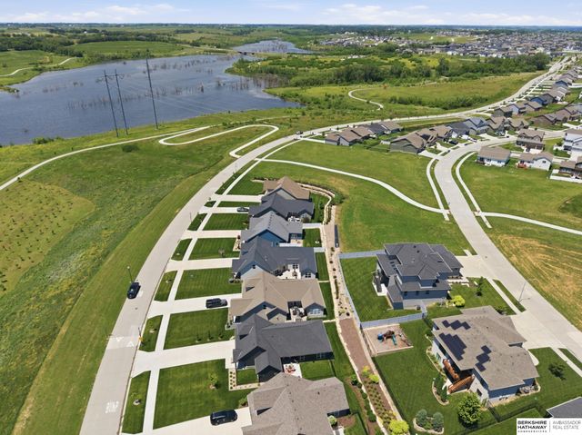 6025 N HWS Cleveland Boulevard, Omaha, NE 68116