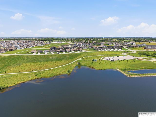 6025 N HWS Cleveland Boulevard, Omaha, NE 68116