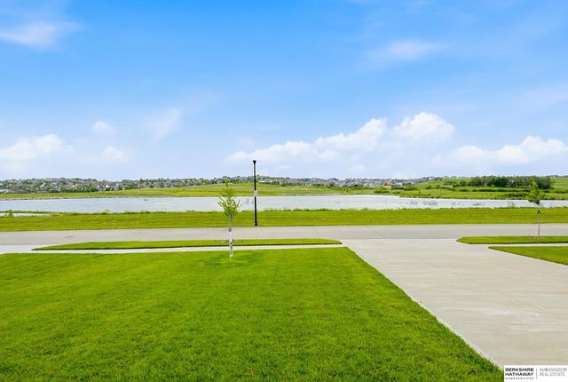 6025 N HWS Cleveland Boulevard, Omaha, NE 68116