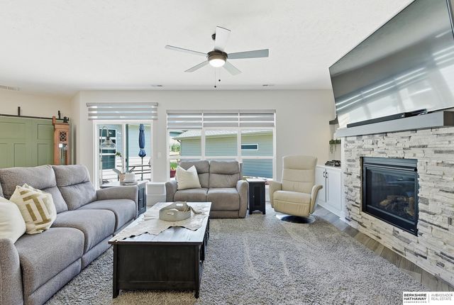 6025 N HWS Cleveland Boulevard, Omaha, NE 68116