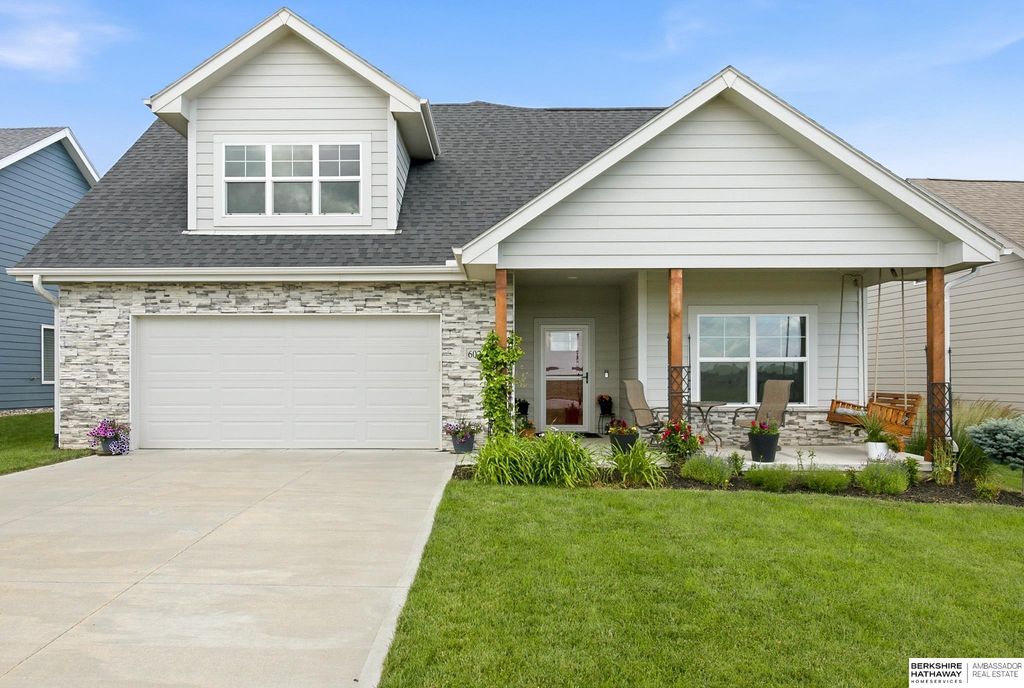 6025 N HWS Cleveland Boulevard, Omaha, NE 68116