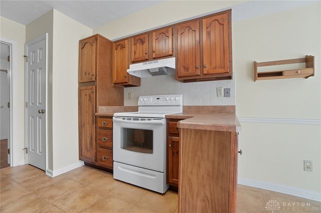 6046 N Quinella Way, Dayton, OH 45459