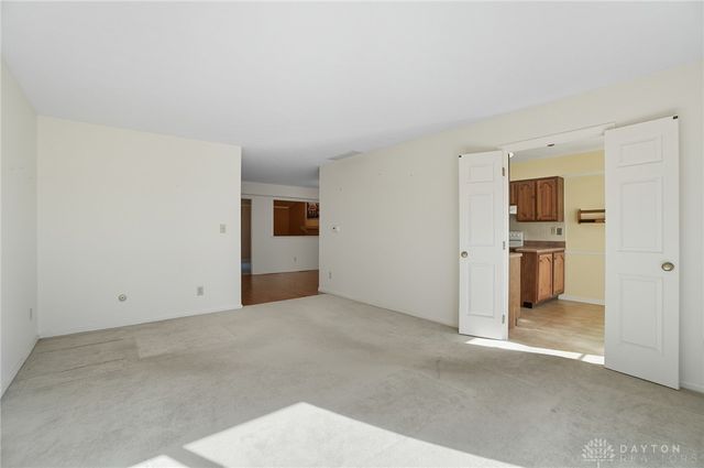 6046 N Quinella Way, Dayton, OH 45459