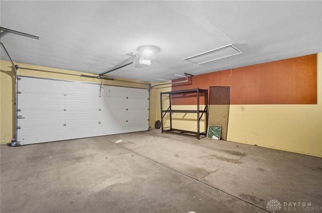 6046 N Quinella Way, Dayton, OH 45459