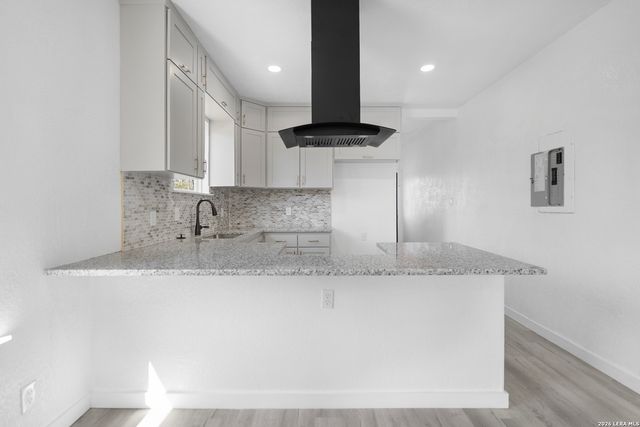 103 new york, San Antonio, TX 78214