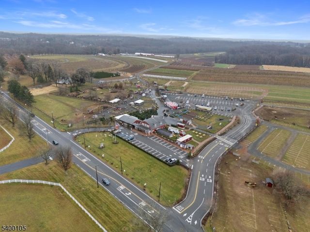 11 Furnace Rd, Chester Twp., NJ 07930