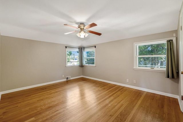 7414 N Crossway ROAD, Fox Point, WI 53217