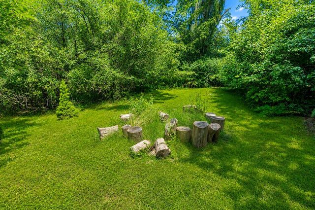 7414 N Crossway ROAD, Fox Point, WI 53217