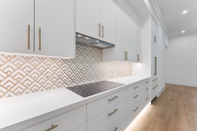 715 Mission Hill Road, Boynton Beach, FL 33435