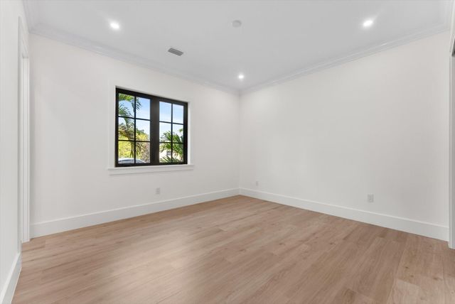 715 Mission Hill Road, Boynton Beach, FL 33435