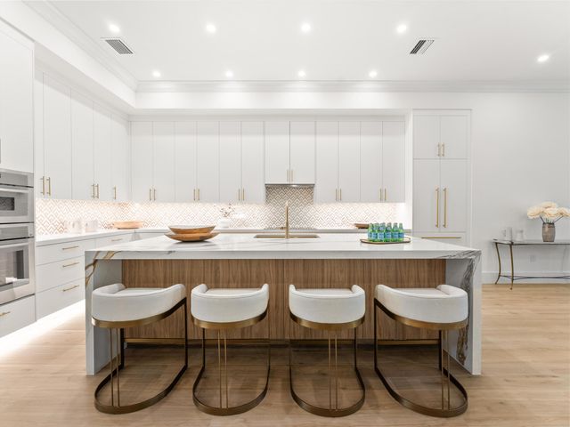 715 Mission Hill Road, Boynton Beach, FL 33435