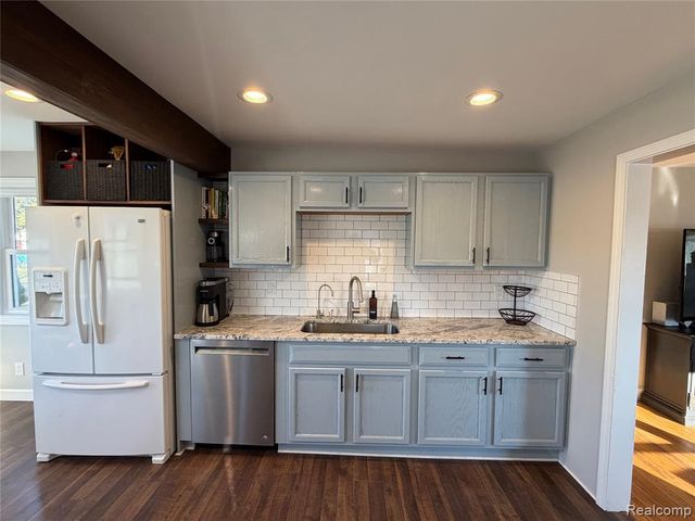 1018 State Street, Brighton, MI 48116