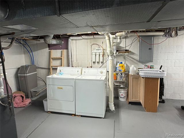 1018 State Street, Brighton, MI 48116