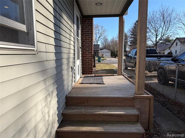 1018 State Street, Brighton, MI 48116