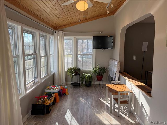 1018 State Street, Brighton, MI 48116