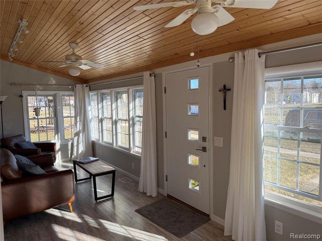 1018 State Street, Brighton, MI 48116