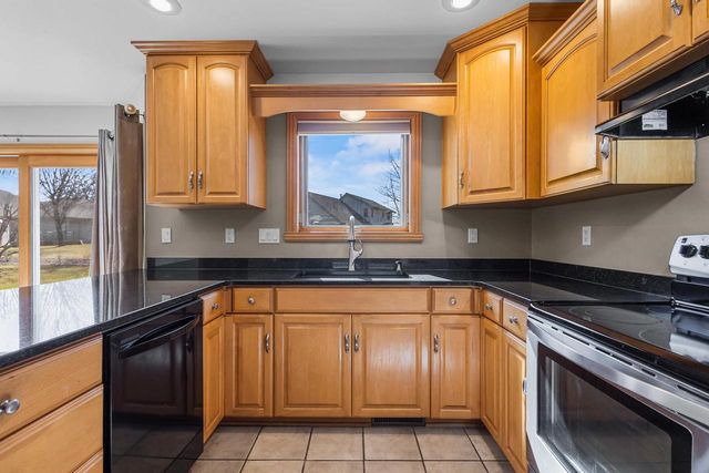 2251 HOPF LANE, De Pere, WI 54115