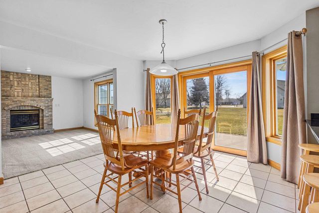 2251 HOPF LANE, De Pere, WI 54115