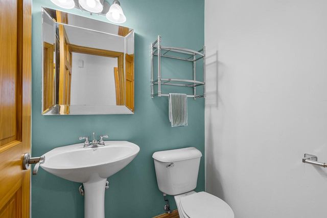 2251 HOPF LANE, De Pere, WI 54115