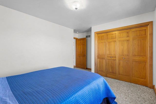 2251 HOPF LANE, De Pere, WI 54115