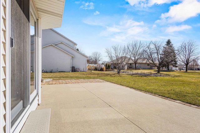 2251 HOPF LANE, De Pere, WI 54115
