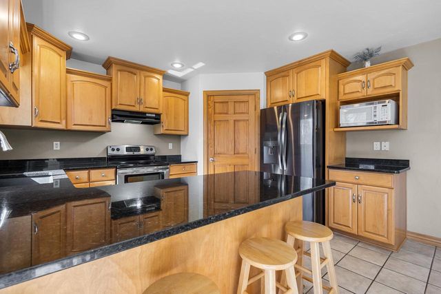 2251 HOPF LANE, De Pere, WI 54115