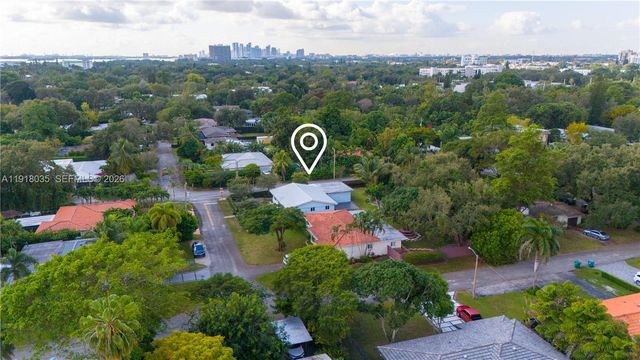8910 NE 9th Ct, Miami, FL 33138