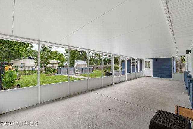 27 Chantilly Terrace, Bay Saint Louis, MS 39520