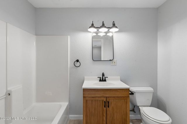 27 Chantilly Terrace, Bay Saint Louis, MS 39520