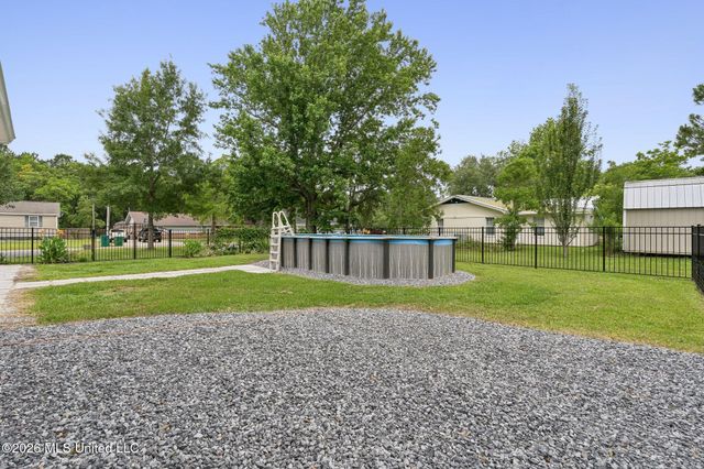 27 Chantilly Terrace, Bay Saint Louis, MS 39520