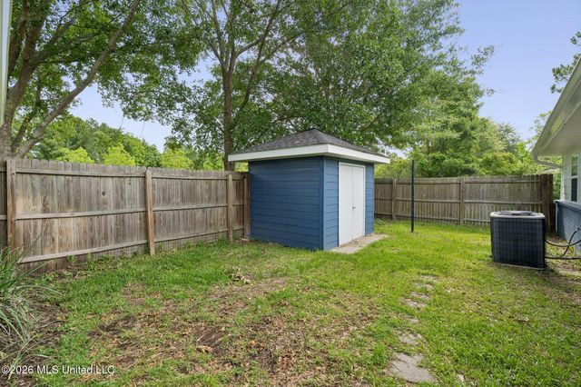 27 Chantilly Terrace, Bay Saint Louis, MS 39520