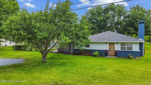 27 Chantilly Terrace, Bay Saint Louis, MS 39520