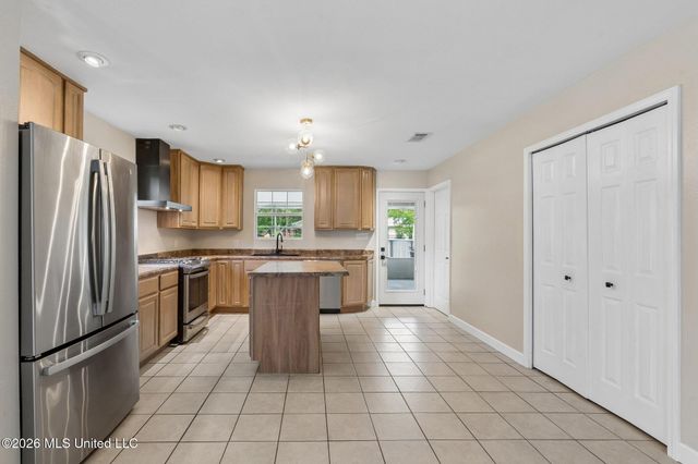 27 Chantilly Terrace, Bay Saint Louis, MS 39520