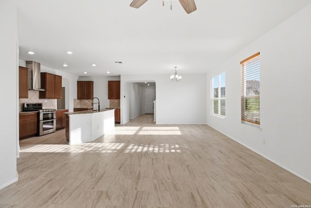 9305 DEVILS RIV, Converse, TX 78109