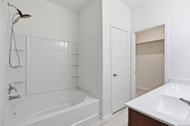 9305 DEVILS RIV, Converse, TX 78109