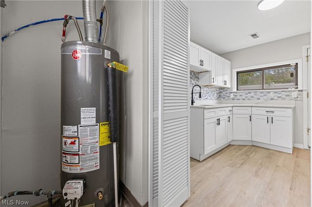 27182 Oriole Avenue, Euclid, OH 44132