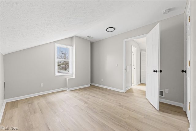 27182 Oriole Avenue, Euclid, OH 44132